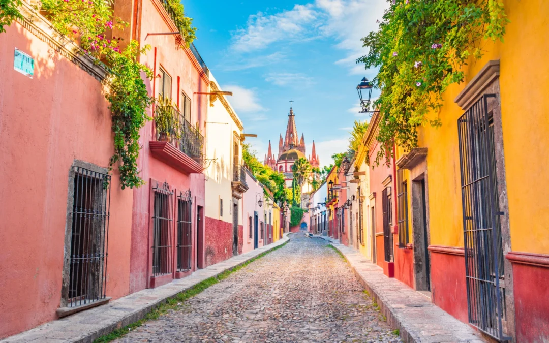 Top Hidden Bars in Mexico City for Couple Dates