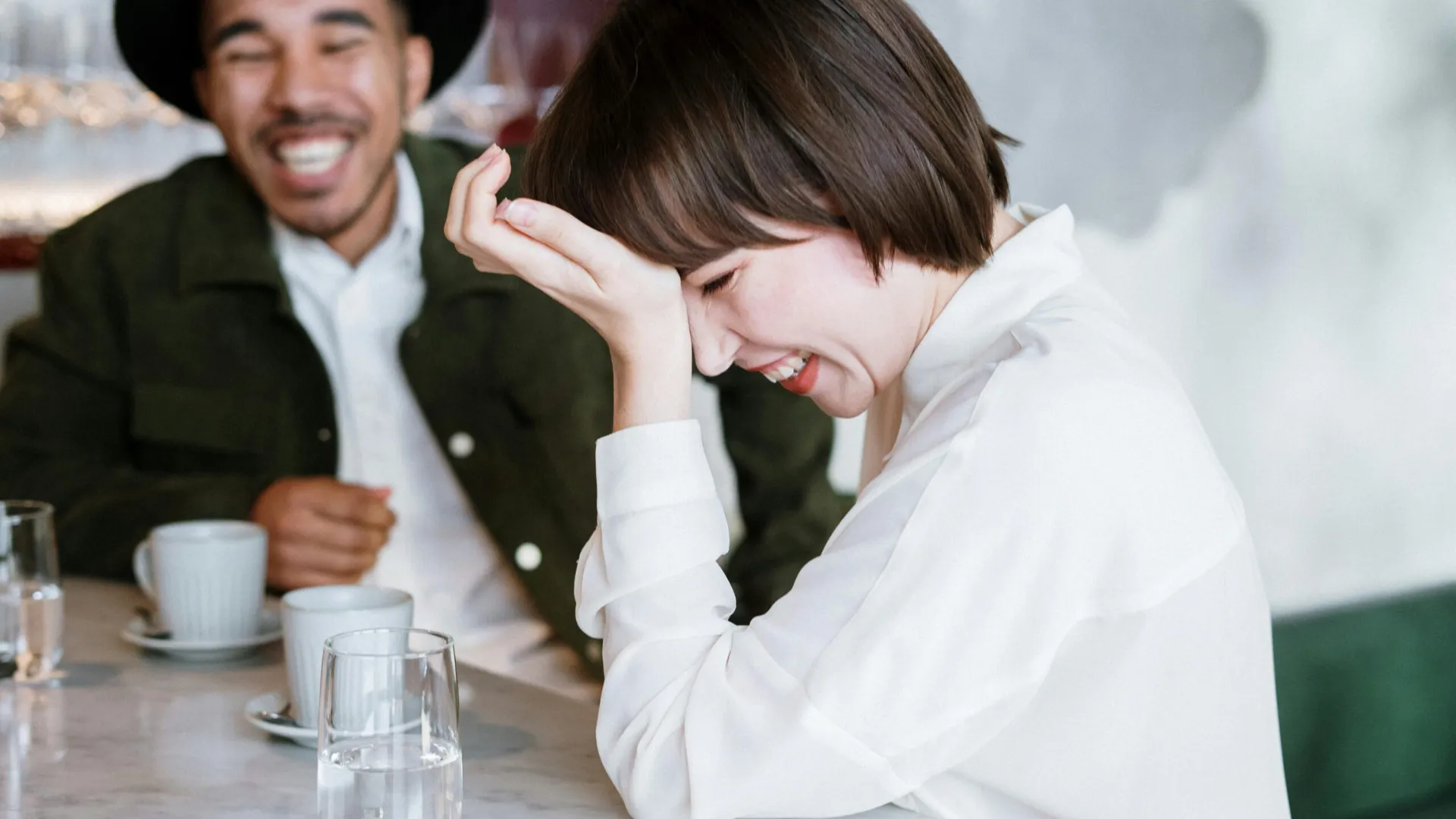 5 First Date Questions That Create Instant Connection
