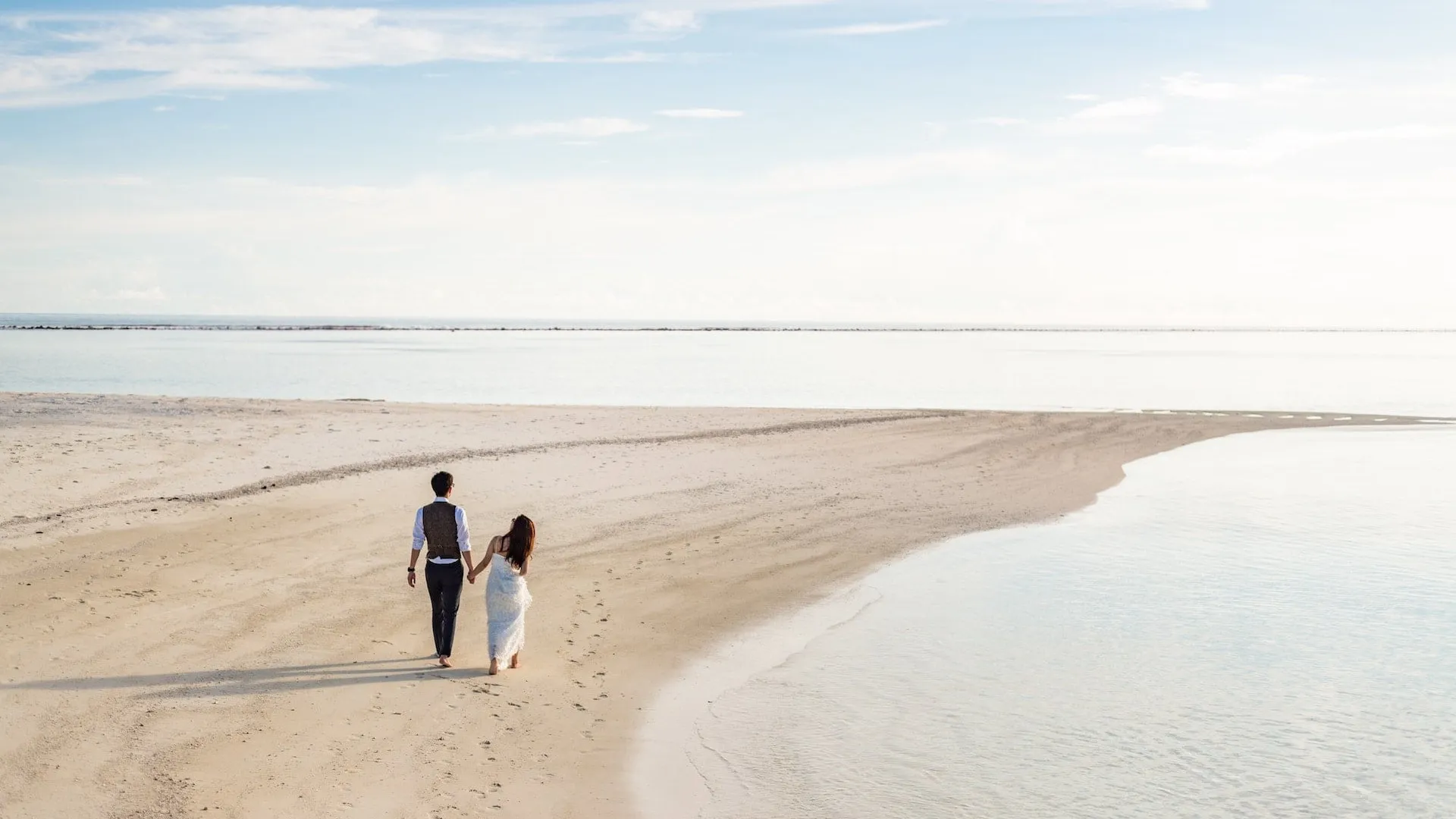 How Transparency Can Strengthen Romantic Connections