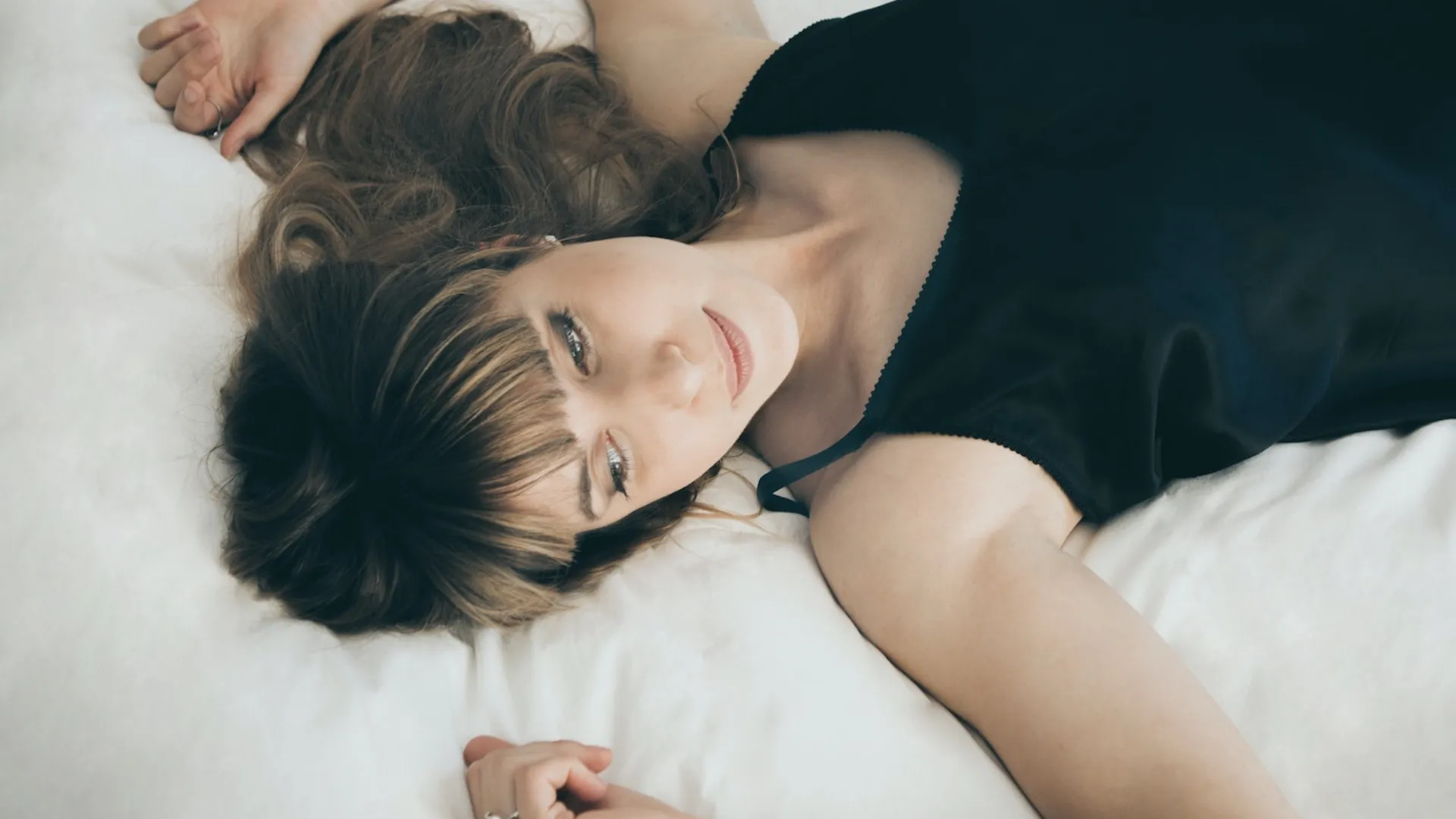 How to Build a Healthy Relationship in Midlife