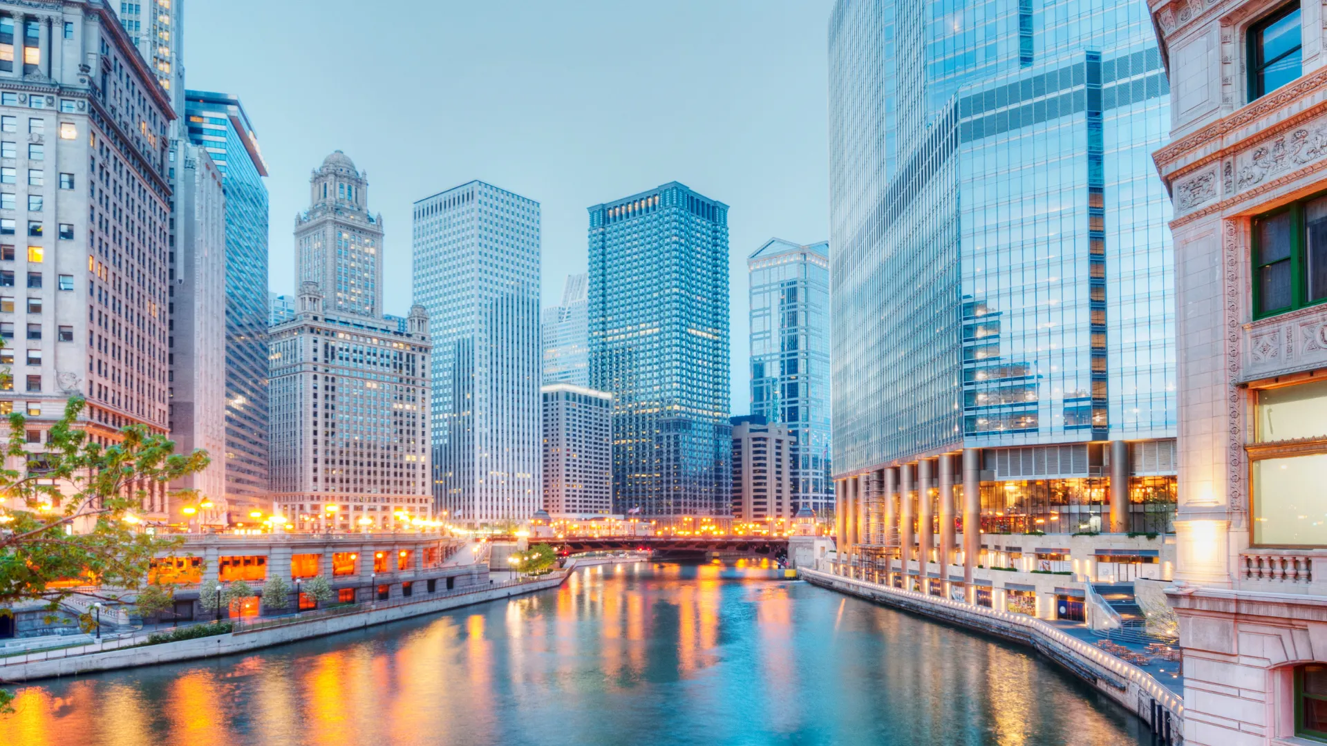 Top Romantic Spots in Chicago for Couples