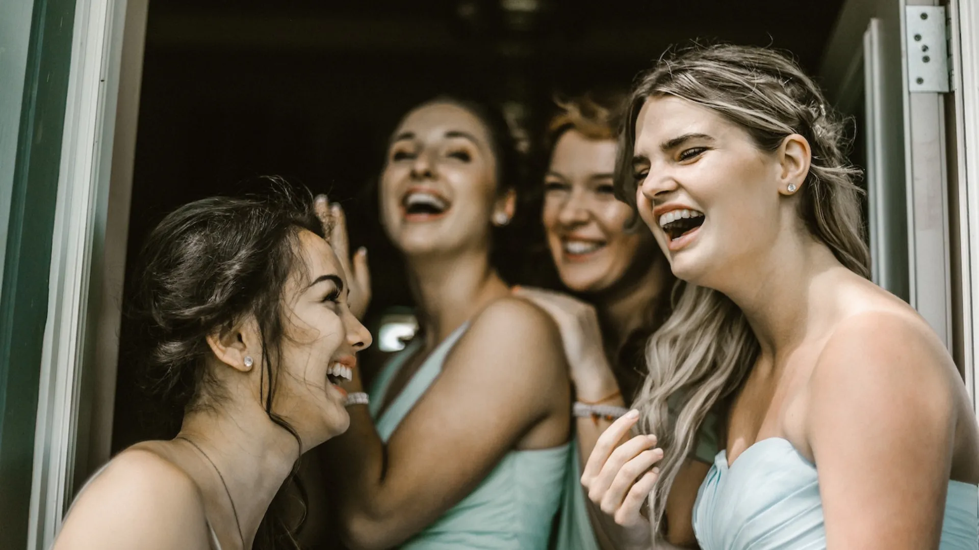Why Men Can’t Figure Out These Women’s Habits Why Men Can’t Figure Out These Women’s Habits